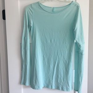 Lululemon aqua top
